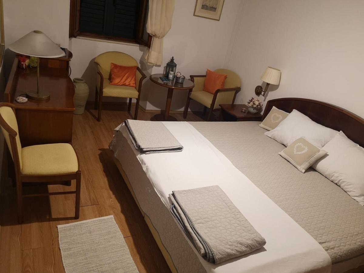 Kuca Cvjetkovic Hotell Gruda Exteriör bild