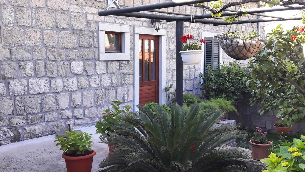 Kuca Cvjetkovic Hotell Gruda Exteriör bild